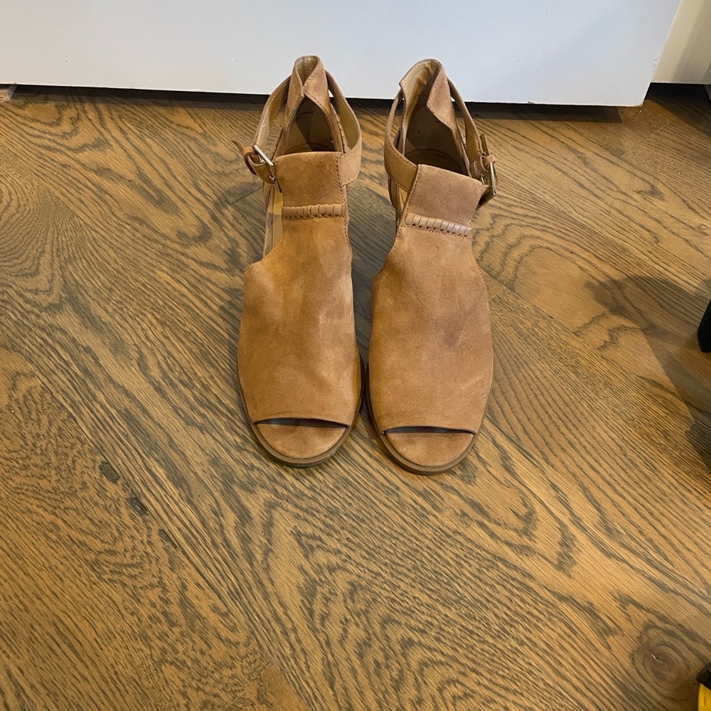 Jack Rogers Tan Open-Toe Sandals